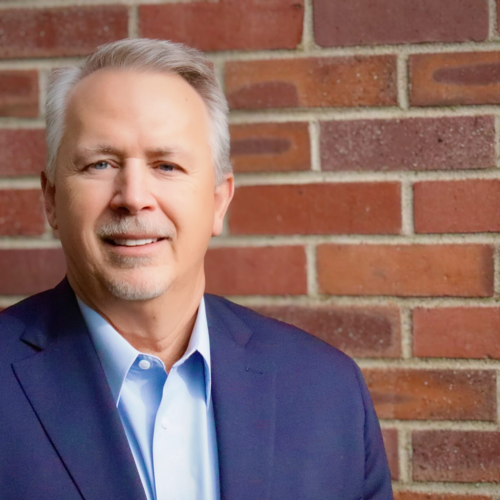 Terry Davis - Headshot.JPG new